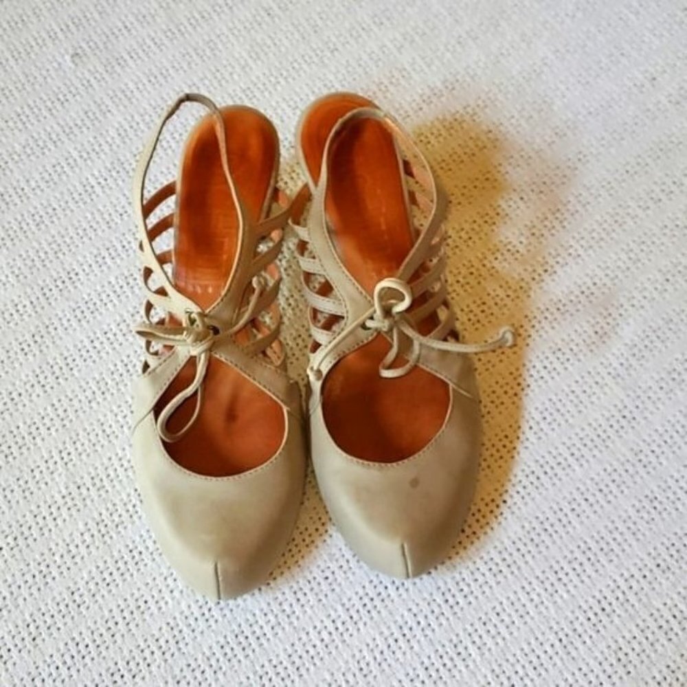 Sachelle Sz. 8.5 Bohemian‎ Strappu Tan Heeled Sandal Shoes